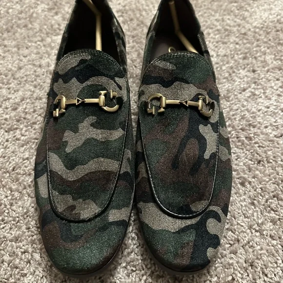 Guess Mens Camouflage‎ Velvet Horsebit Loafer Green Brown Camo Slip On Shoe 10 G by Guess | Shoes | Mens Guess Loafers | Poshmark main image 3